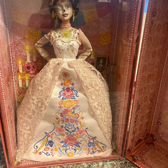 2019 Barbie Dia De Los Muertos